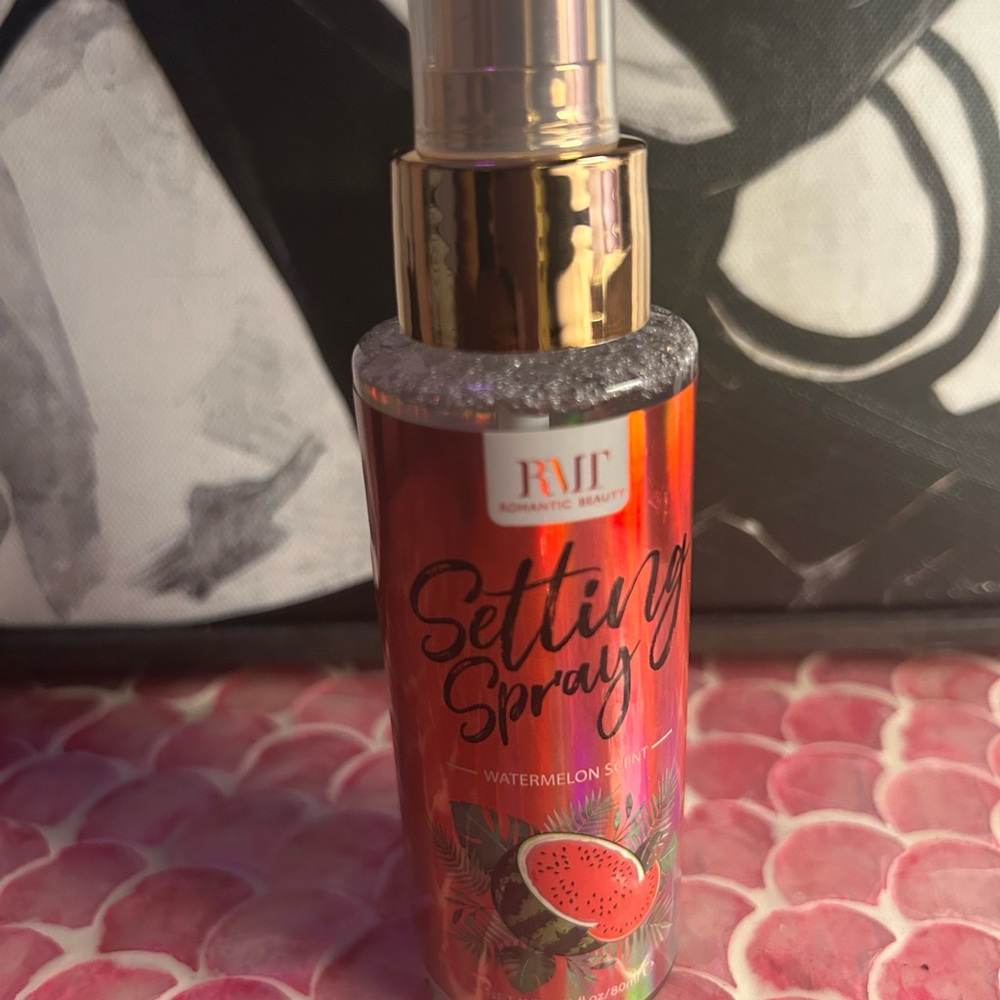 Watermelon Setting Spray - Red
